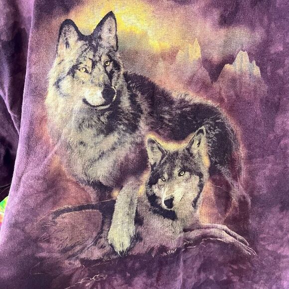Delta Pro Weight Wolf Graphic Unisex T-Shirt Tee Size 2XL Purple Tie Dye - Picture 2 of 5